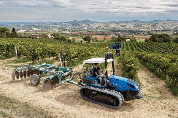 New Holland renueva su oferta de tractores especiales líder del sector con actualizaciones de las series T4 F/N/V y TK4 